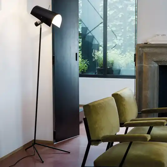 Značkový Designová stojací lampa Nemo Claritas, pohyblivá