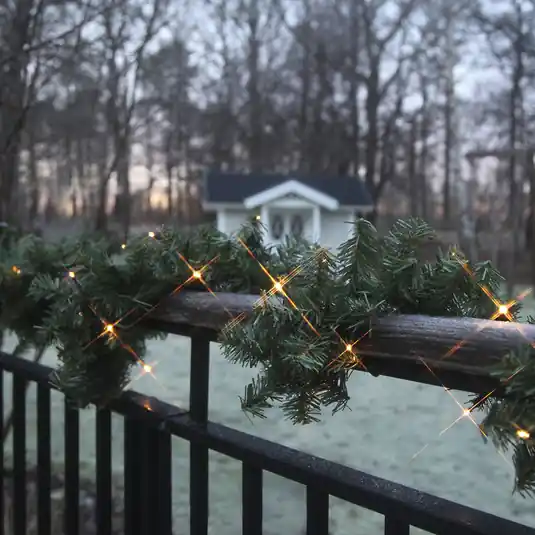 Speciální Cena LED řetěz Canadian napájený baterií 250cm