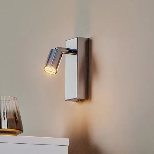 6,5 W LED nástěnný spot Karen v leštěném chromu Nakupujte Hned