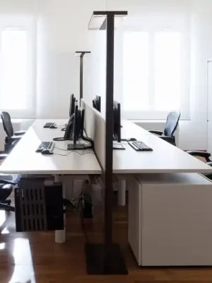 Oblíbený Artemide Chocolate Eco stojací lampa 4 000 K moka