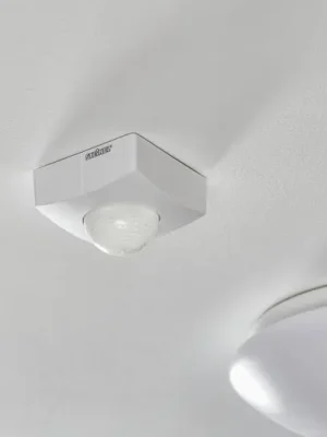 Oblíbený STEINEL IS 3360 MX Highbay COM1 Senzor s povrchovou montáží bílý hranatý