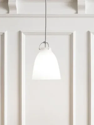 FRITZ HANSEN Caravaggio P1 Opálové sklo Ø 16,5 cm Autentický