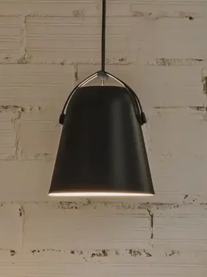 Závěsné svítidlo LEDS-C4 Napa, Ø 18 cm, černá barva Akční Nabídka