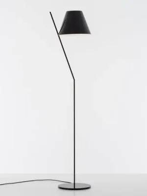 Artemide La Petite designová stojací lampa, černá Značkový