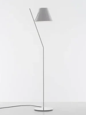 Horká Nabídka Artemide La Petite designová stojací lampa, bílá