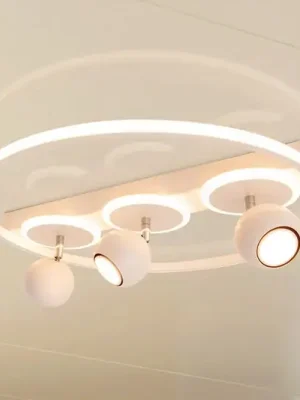 LED stropní světlo Ronda, bílá, tři zdroje Top Prodej