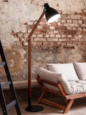 Ihned K Objednání Stojací lampa Sveva ze dřeva, černá/ořech