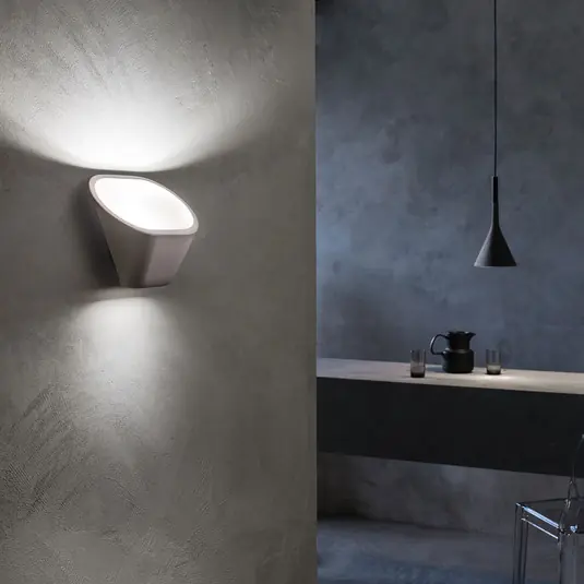 Foscarini Aplomb R7s nástěnné světlo z betonu, bílé Koupit Online