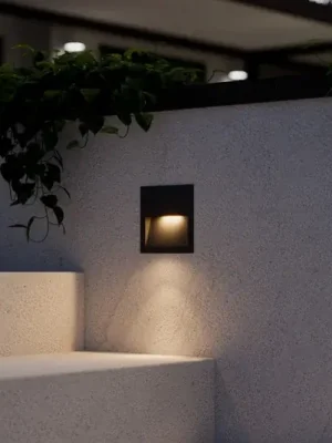 Poslední Šance Vestavné nástěnné svítidlo Lucande LED Loya, 11,5x11,5 cm, šedé, IP54