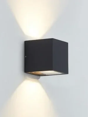 Venkovní nástěnné svítidlo Lucande LED Merjem, 12 cm, nahoru/dolů, IP54 Cenová Bomba