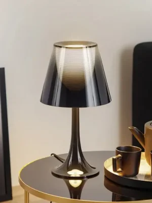 FLOS Miss K - Stolní lampa Philippe Starck černá Značkový