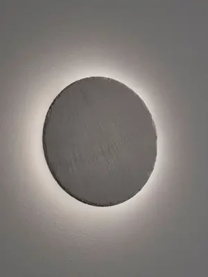 LED nástěnné světlo Raven z břidlice, kulaté Must-Have