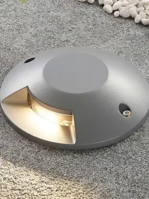 Tovární Cena Lucande LED podlahový reflektor Jeffrey, stříbrný, 1 světelný výstup