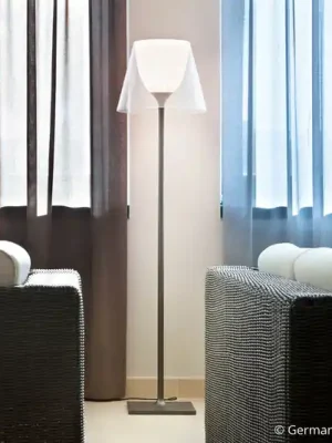 FLOS KTribe F2 stojací lampa, transparentní Aktuální