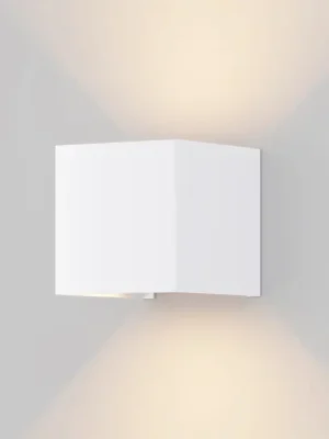LED venkovní nástěnné světlo Fulton, 10x10cm, bílá Objednat Nyní