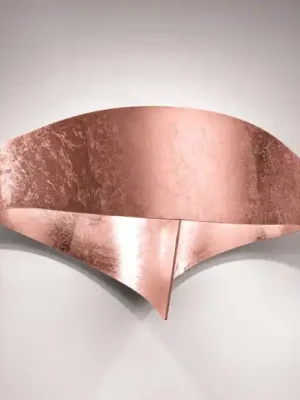 Levný LED nástěnné světlo Scudo z oceli, lístková měď