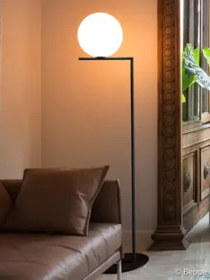 Značkový FLOS IC F1 stojací lampa černá Ø 20 cm