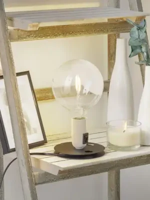 Dokud Zásoby Vydrží FLOS Lampadina LED stolní lampa bílá, podstavec černý