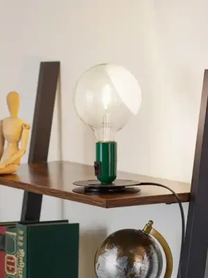 Nejprodávanější FLOS Lampadina LED stolní lampa zelená, podstavec černý