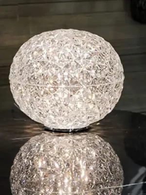 Kartell Planet LED stolní lampa koule, průhledná Novinka