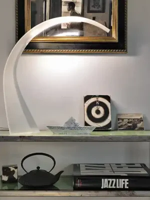 Pouze Dnes LED stolní lampa Kartell Taj Mini, bílá, 32 cm, plastová