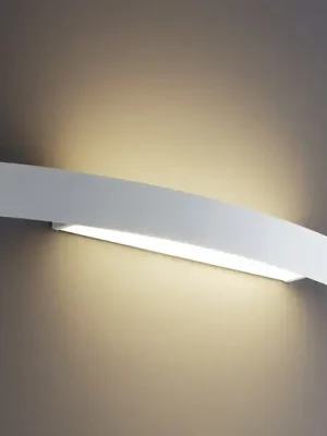 Cenová Bomba Fontana Arte Riga - moderní LED nástěnné světlo