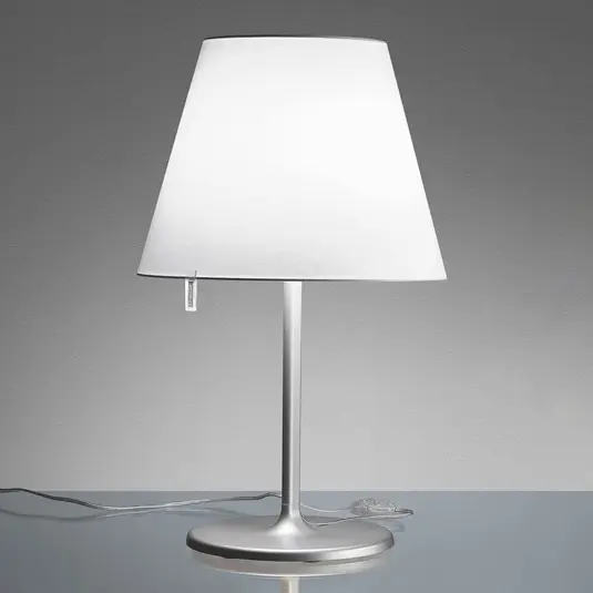 Jen Po Omezenou Doba Artemide Melampo stolní lampa šedá