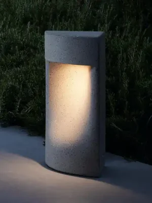 Expresní Doručení Bover Moai B/35 LED soklové světlo, výška 35 cm