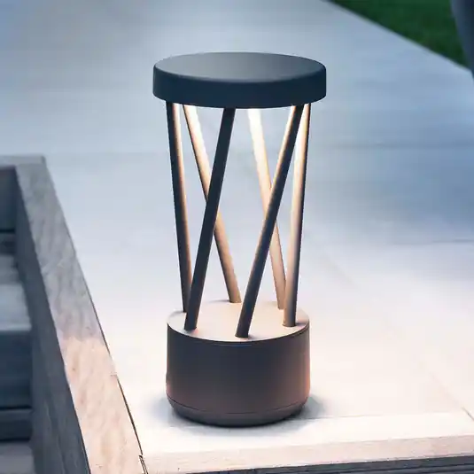 Sleva LED soklové světlo Twist