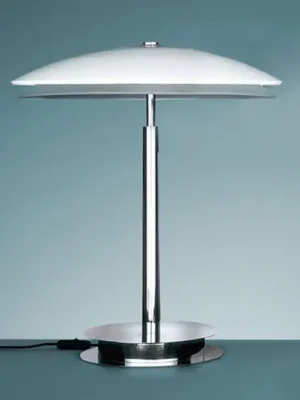 Cenově Výhodný Fontana Arte 2280 - stolní lampa v bílé