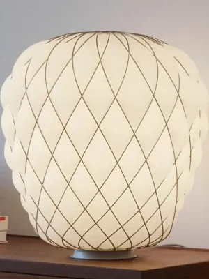 Tovární Cena Fontana Arte Pinecone - stolní lampa mléčné sklo