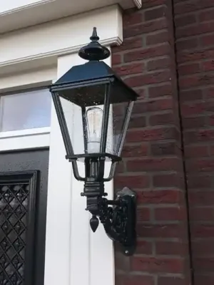 Aktuální Venkovní nástěnné svítidlo Egmont, černé