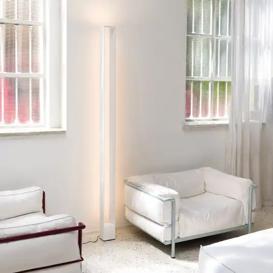 Sleva Stojací lampa Nemo Tru LED 2 700 K, bílá lakovaná