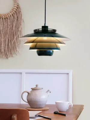 Kovová závěsná lampa Dyberg Larsen Ejka, zelená Ihned K Objednání