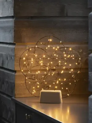 LED dekorační světlo 5 malých kruhů dřevěná noha Výhodná Nabídka
