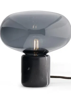 New Works stolní lampa Karl-Johan, mramor/kouřové sklo, 24 cm Nejlepší Cena
