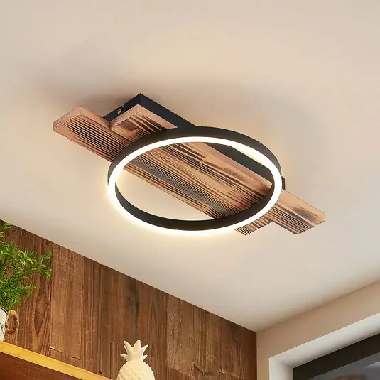 Lindby LED stropní svítidlo Sentoa, dřevo, délka 52,8 cm, 3 000 K Horká Nabídka