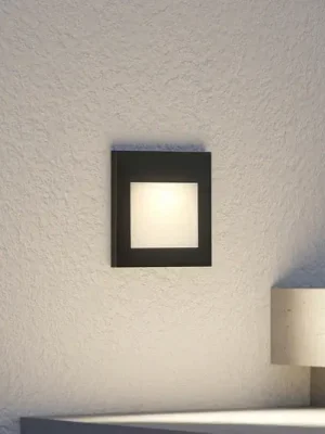 Arcchio LED nástěnné svítidlo Zamo, černé, 11 cm, IP65 Oblíbený