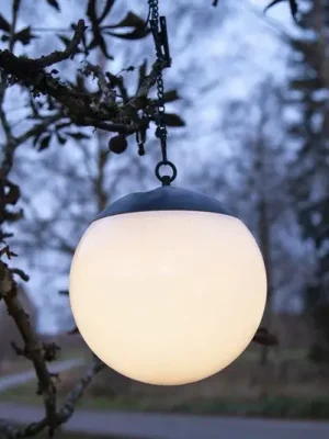 LED solární závěsné světlo Globus Nejlepší Volba