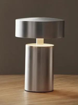 Audo Column stolní lampa na baterii, IP44, hliník Speciální Cena