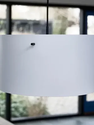 Přímo Od Výrobce FRANDSEN FM1954 Závěsné svítidlo Ø 41 cm bílé matné