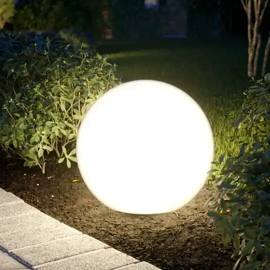 Kulová lampa Cumulus M, Ø 45 cm, bílá, plast, IP44, E27 Novinka