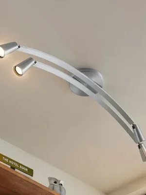 Aktuální Stropní svítidlo Lucande Velanoris, 4 světla, kartáčovaný hliník
