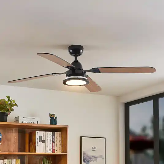 Aktuální Stropní ventilátor Lucande LED Tedric, černý, tichý, 133 cm
