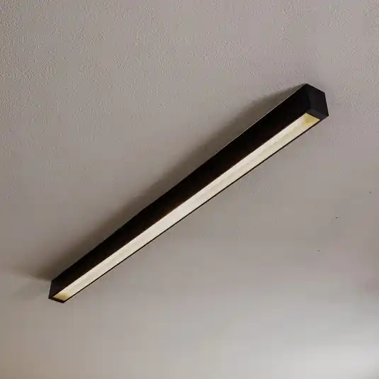 Stropní světlo Straight černé 122 cm Novinka