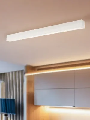 Stropní světlo Straight, bílé, 92 cm, kov, plast Odeslání Ihned