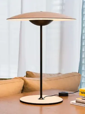 Oblíbený MARSET Ginger M LED stolní lampa Ø42cm dub/bílá