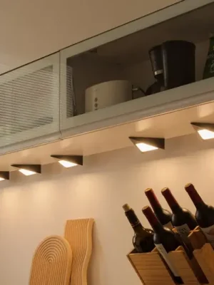 Expresní Doručení Prios Odia LED osvětlení pod skříňku, černé, sada 5 kusů