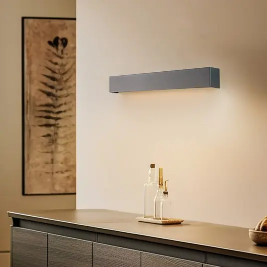 Aktuální Nástěnné světlo Straight S, 62 cm, grafit