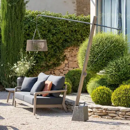 Solární stojací lampa Skaal LED s podstavcem z lávového kamene Ihned K Objednání
